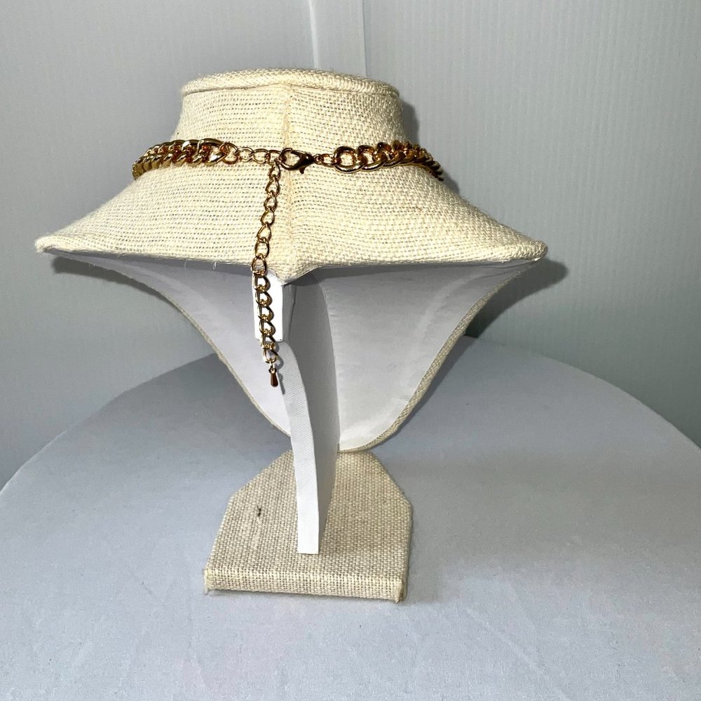 5th Element Necklace - Picture 4 of 6